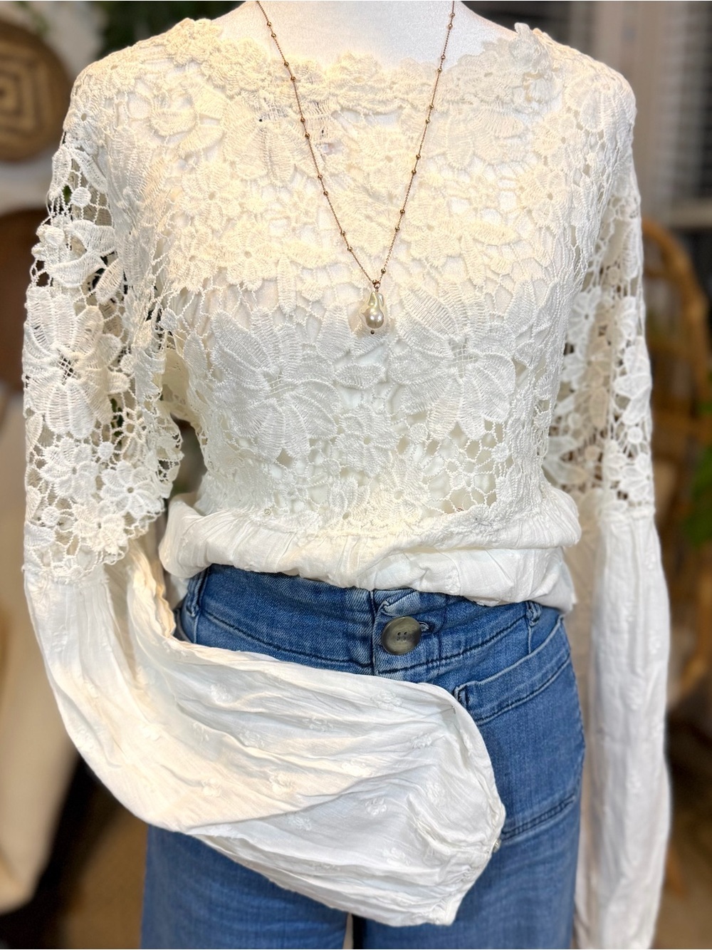 Free People White Lace Floral Embroidered Peasant Boho Euro Blouse Women’s M - Picture 2 of 8